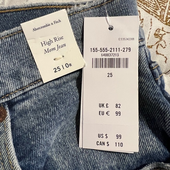 Abercrombie & Fitch High Rise Mom Jeans - Medium Wash, Ripped - Picture 3 of 8